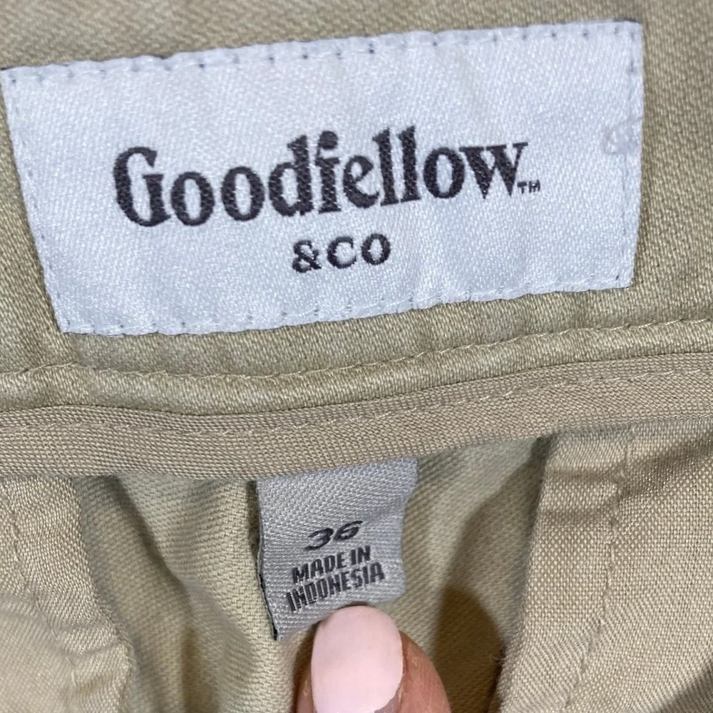 Goodfellow & Co Mens Khaki Chino Shorts Tan Size 36 Standard Fit 7 Inch Inseam